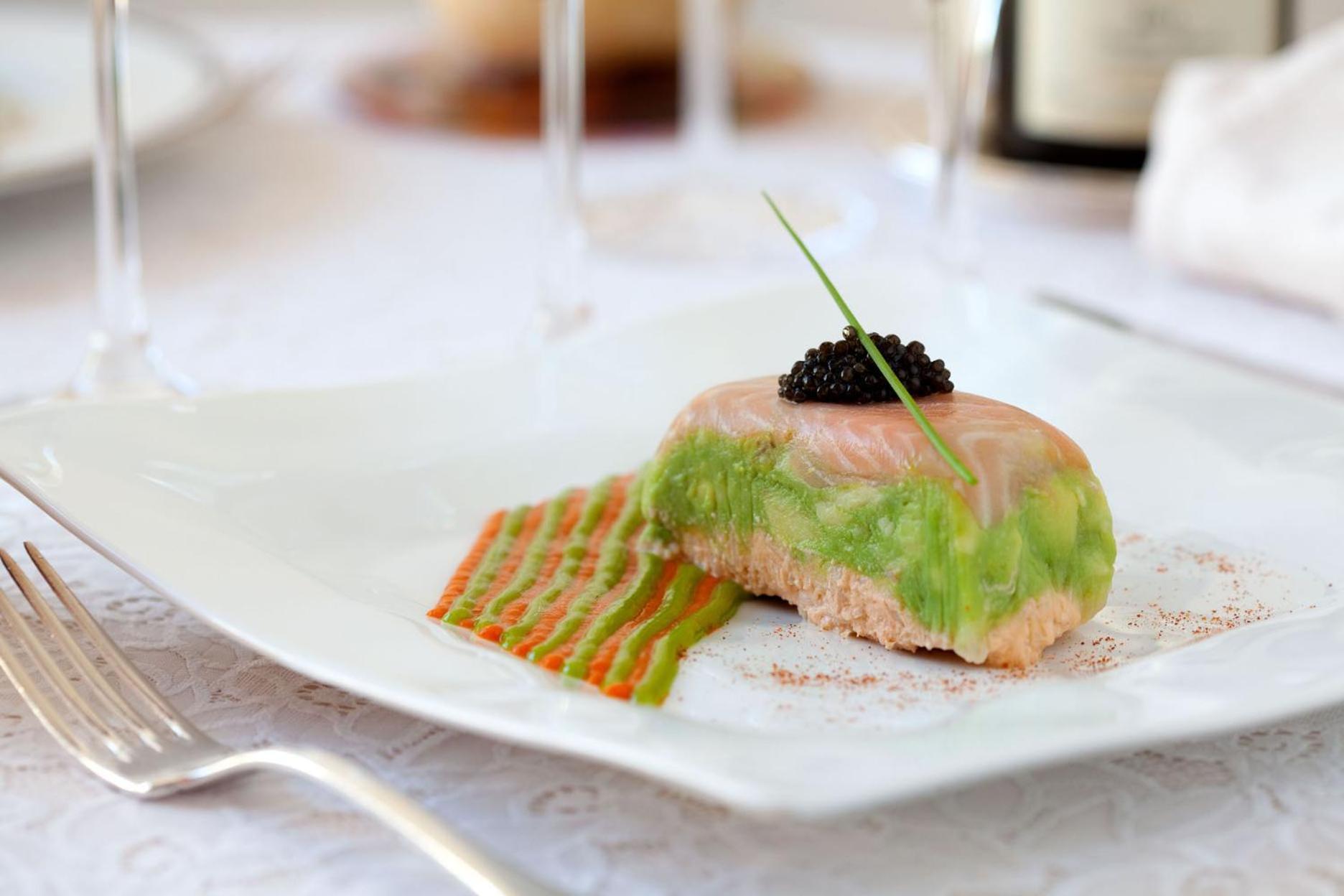 Logis Hotel O En Couleur Oucques-la-Nouvelle エクステリア 写真